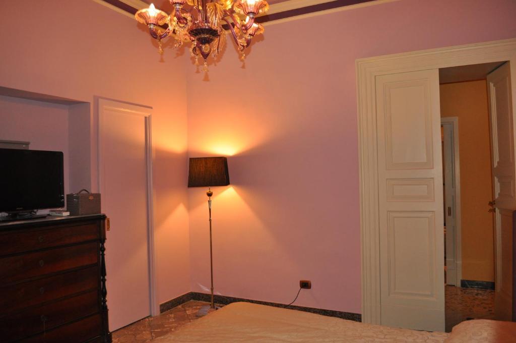 B&B Teatro Bellini Катания Стая снимка